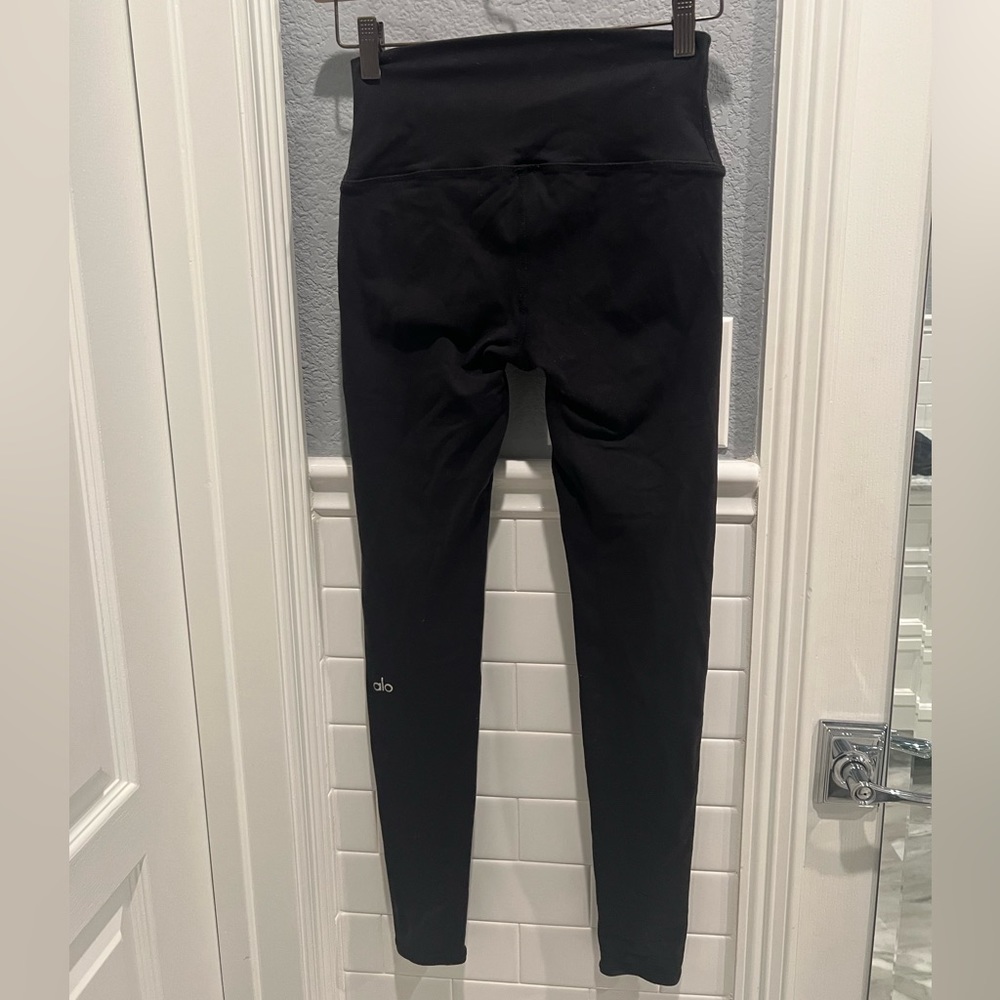 Alo High-Rise Black Legging, Size XS